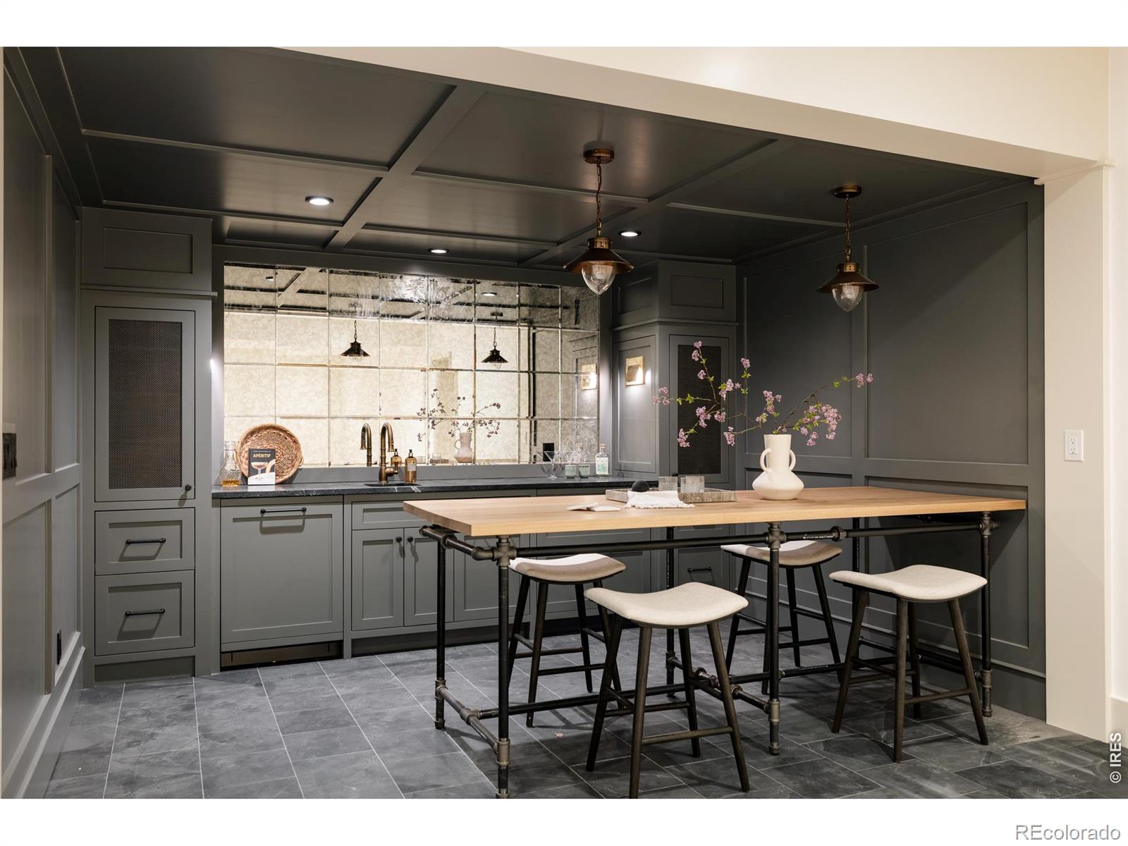 MLS Image #28 for 858 s saint paul street,denver, Colorado