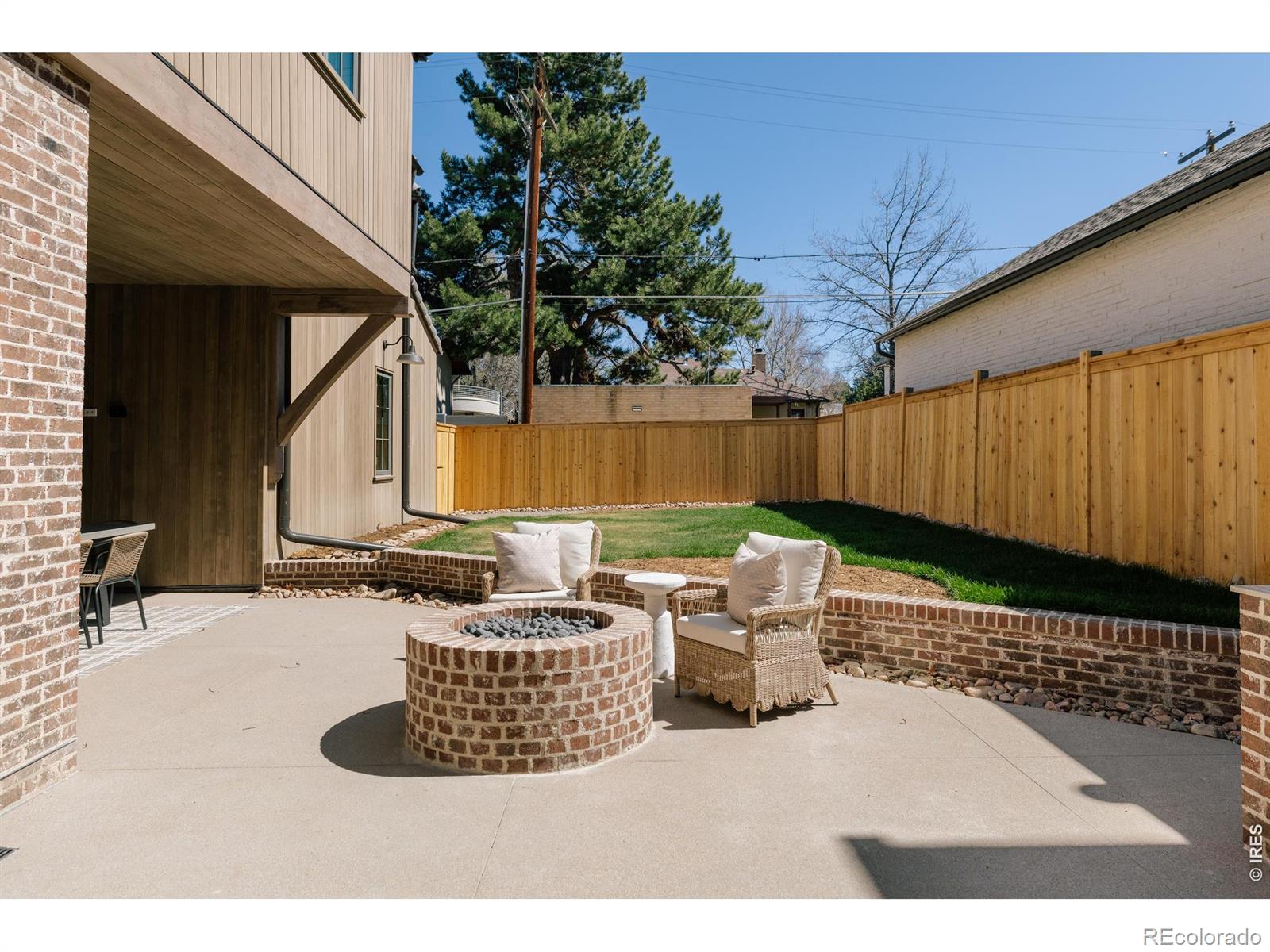 MLS Image #31 for 858 s saint paul street,denver, Colorado