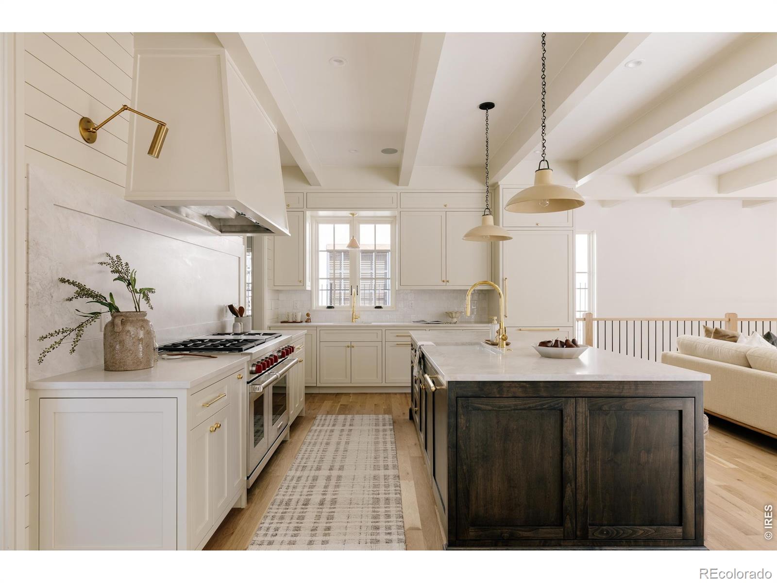 MLS Image #4 for 858 s saint paul street,denver, Colorado