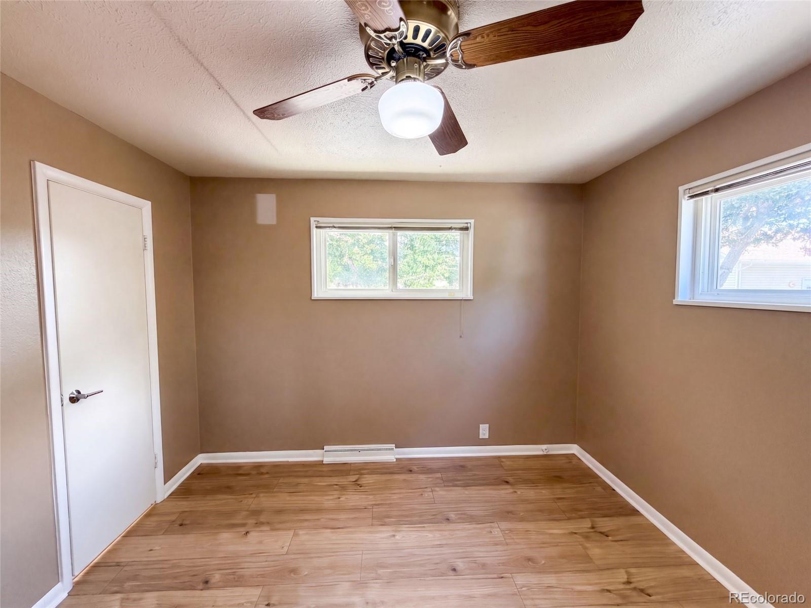 MLS Image #12 for 3352 w aksarben avenue,littleton, Colorado