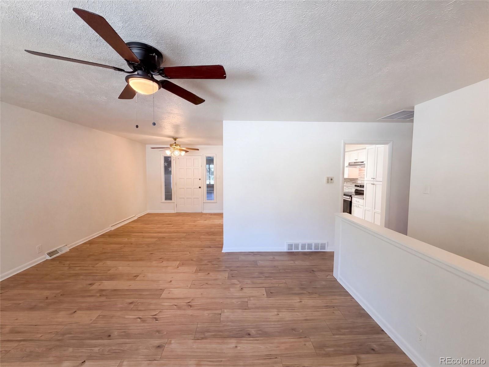 MLS Image #2 for 3352 w aksarben avenue,littleton, Colorado
