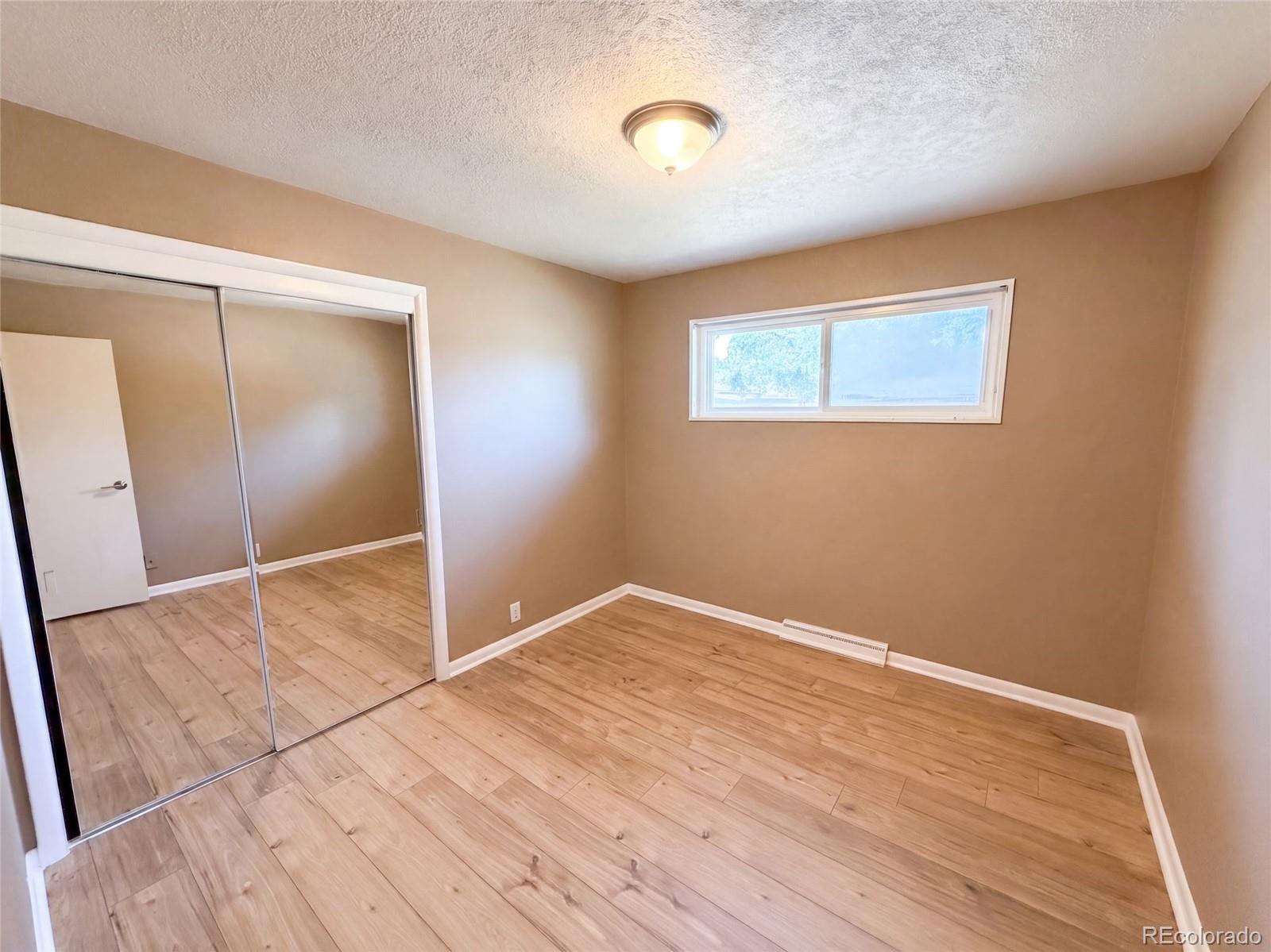 MLS Image #3 for 3352 w aksarben avenue,littleton, Colorado