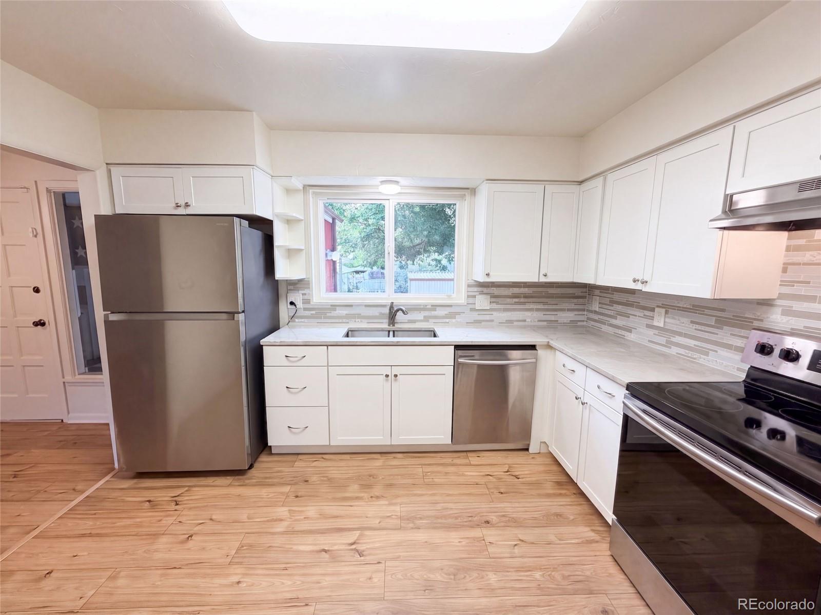 MLS Image #5 for 3352 w aksarben avenue,littleton, Colorado