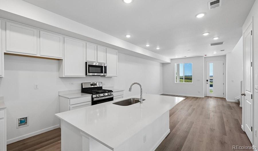 MLS Image #10 for 24111 e 30th place,aurora, Colorado