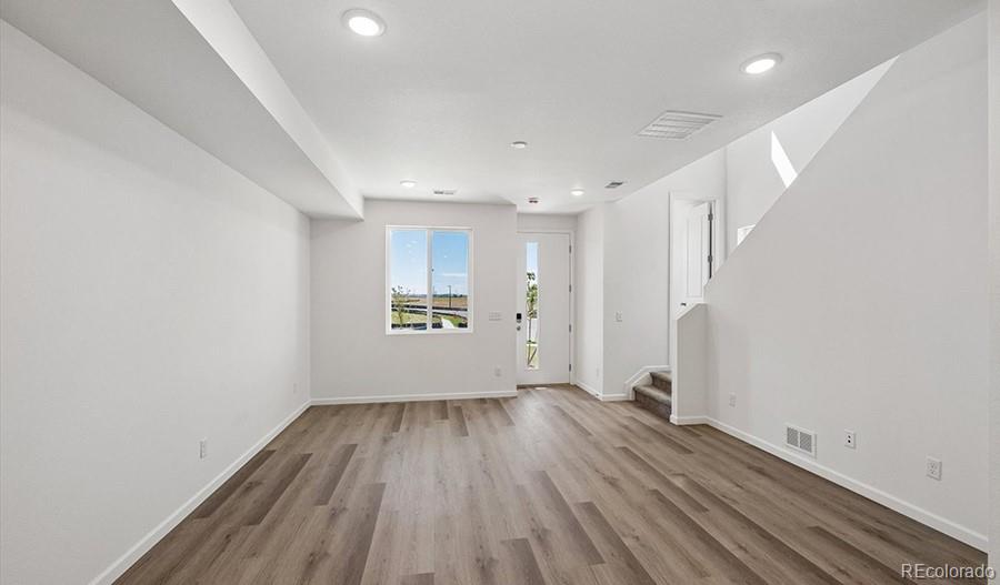 MLS Image #2 for 24111 e 30th place,aurora, Colorado