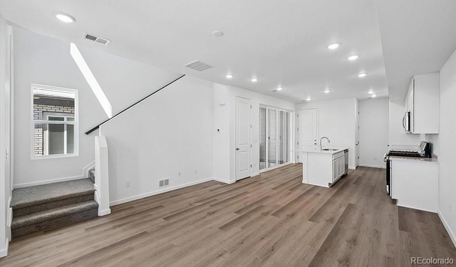 MLS Image #5 for 24111 e 30th place,aurora, Colorado