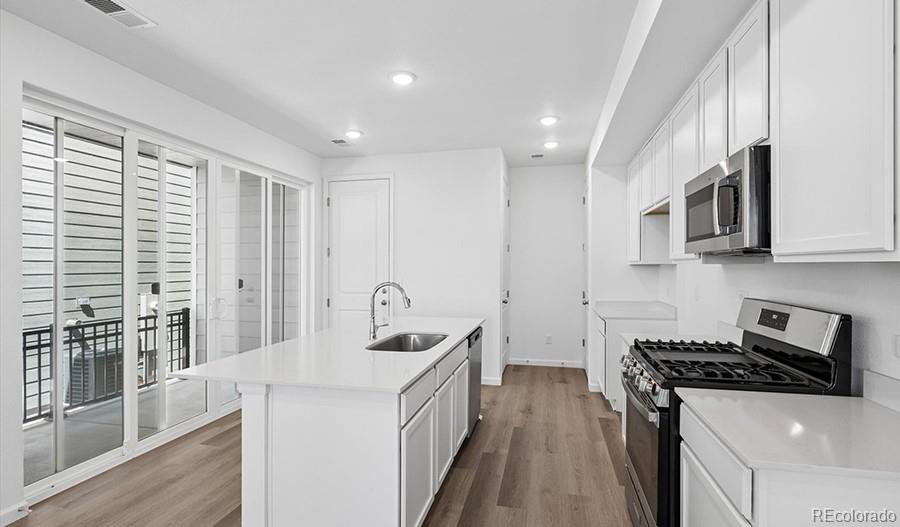 MLS Image #7 for 24111 e 30th place,aurora, Colorado