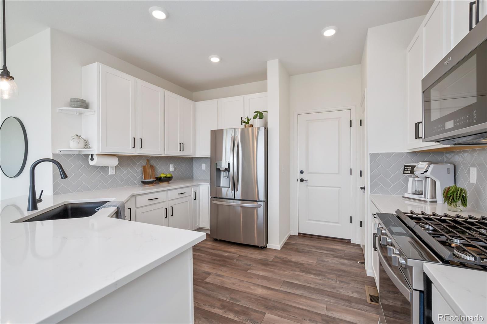MLS Image #10 for 3373  bluestem street,dacono, Colorado