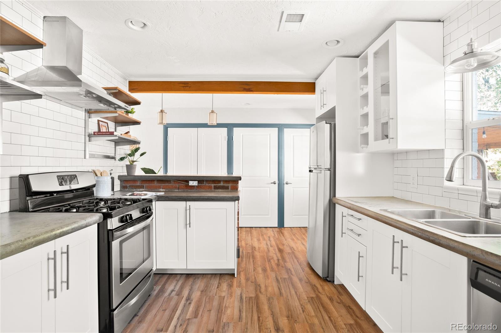 MLS Image #21 for 3115 n clayton street,denver, Colorado