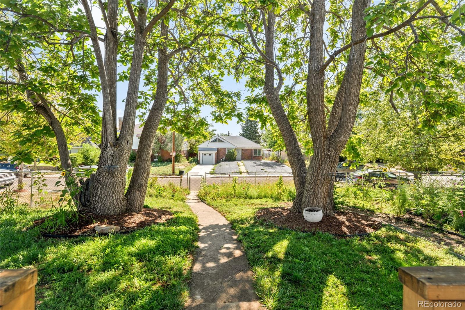 MLS Image #38 for 3115 n clayton street,denver, Colorado