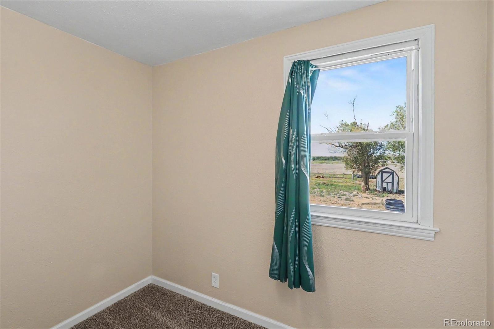 MLS Image #14 for 31993  county road 52 ,kersey, Colorado