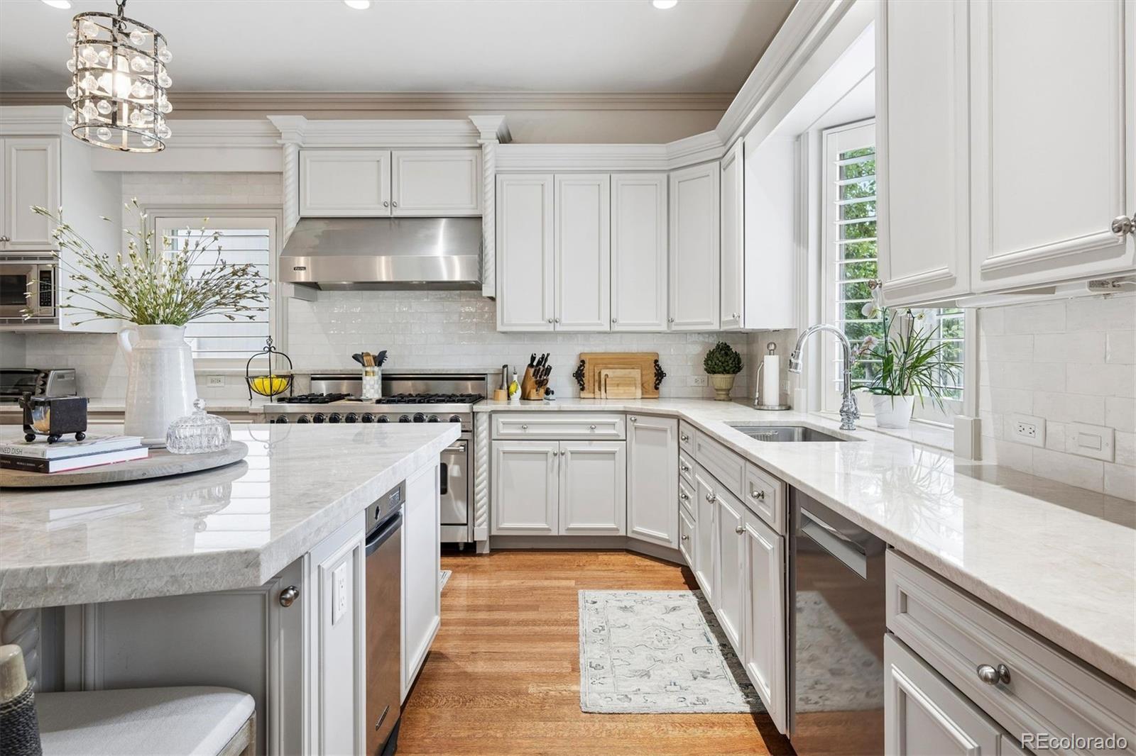 MLS Image #14 for 2700 e 4th avenue,denver, Colorado