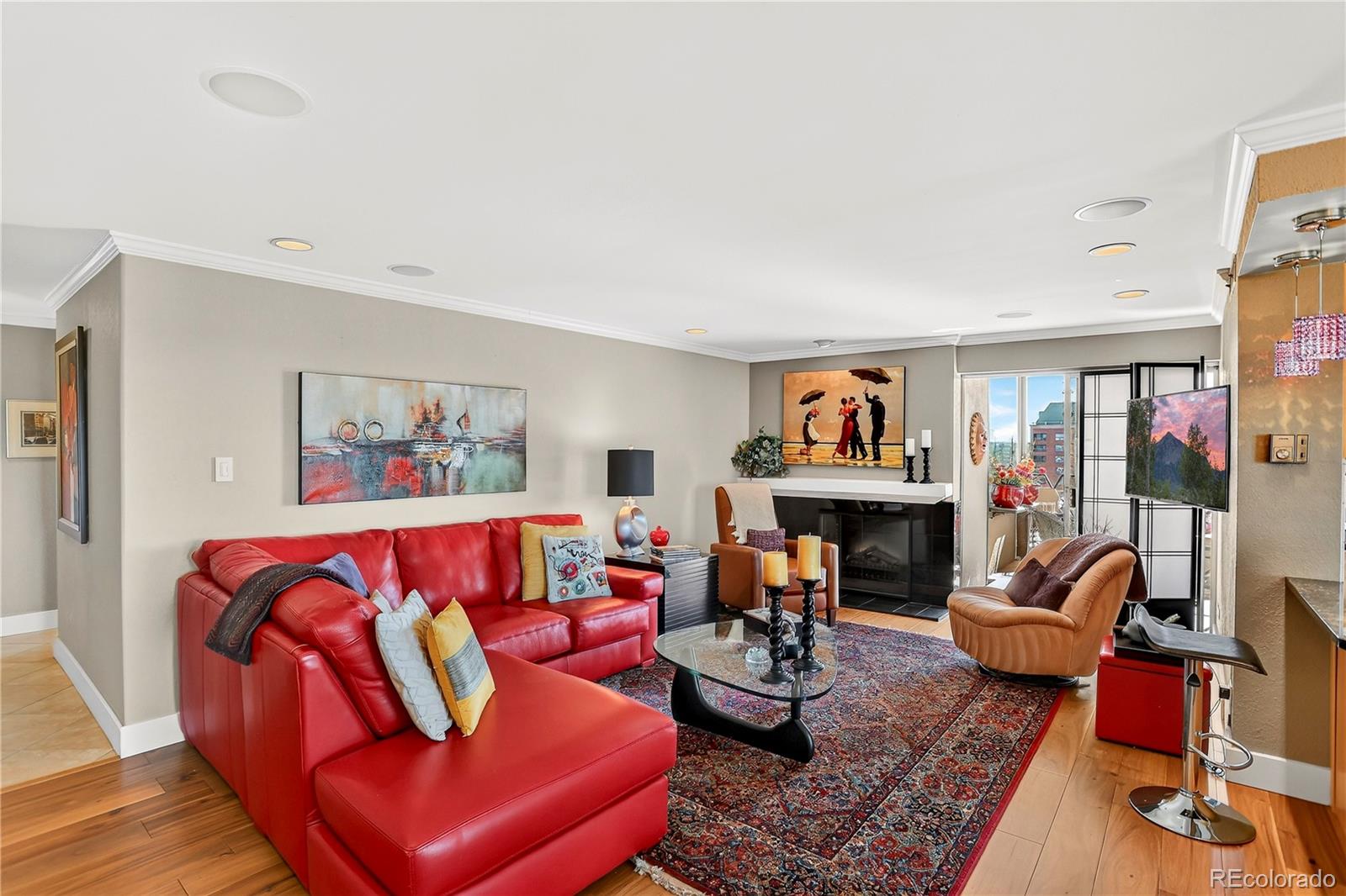 MLS Image #3 for 130 n pearl street,denver, Colorado