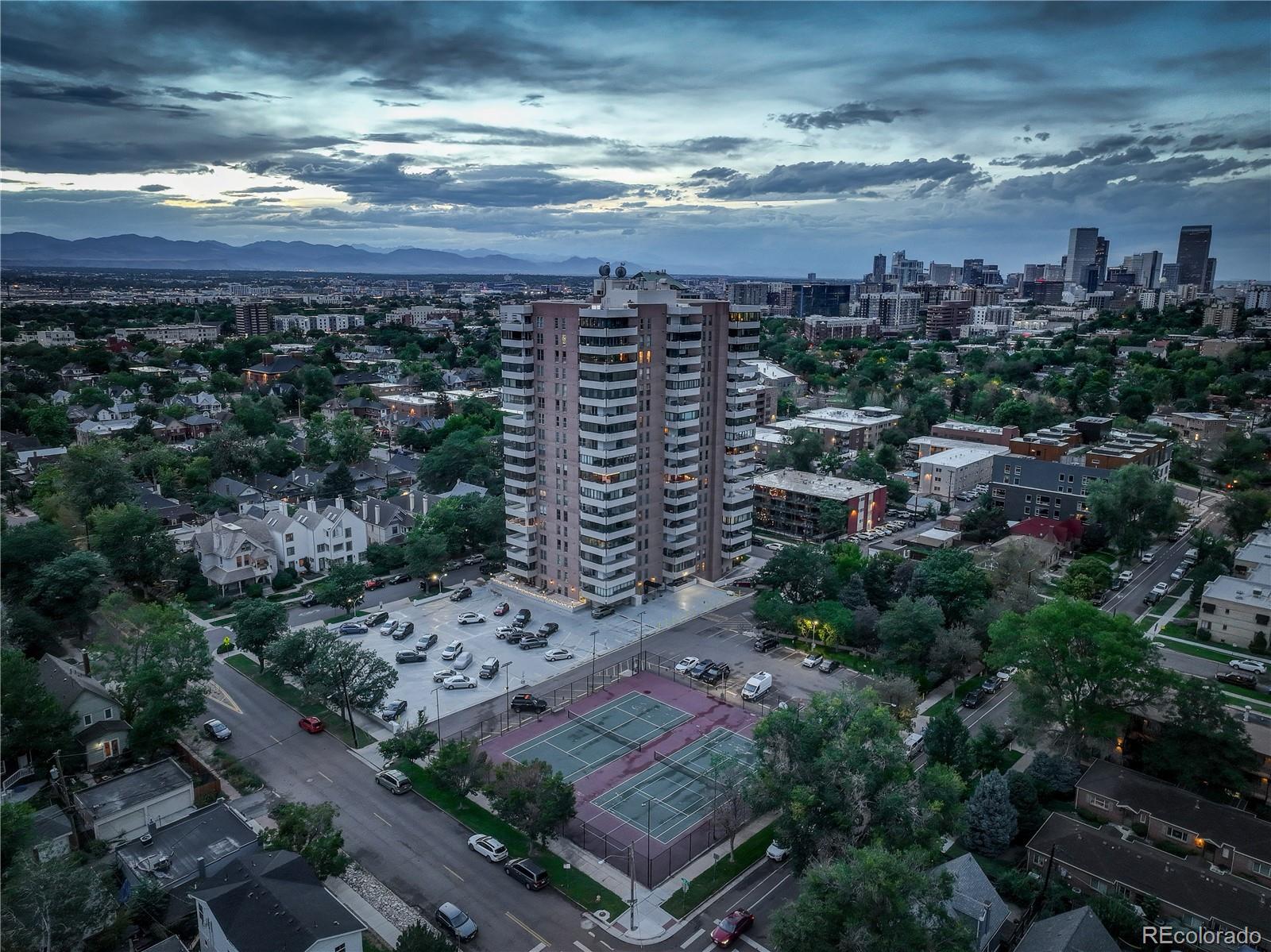 MLS Image #38 for 130 n pearl street 1703,denver, Colorado