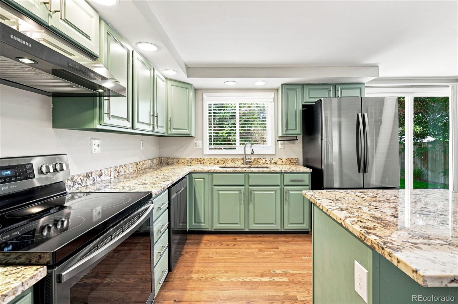 MLS Image #11 for 5675 e minnesota drive,denver, Colorado