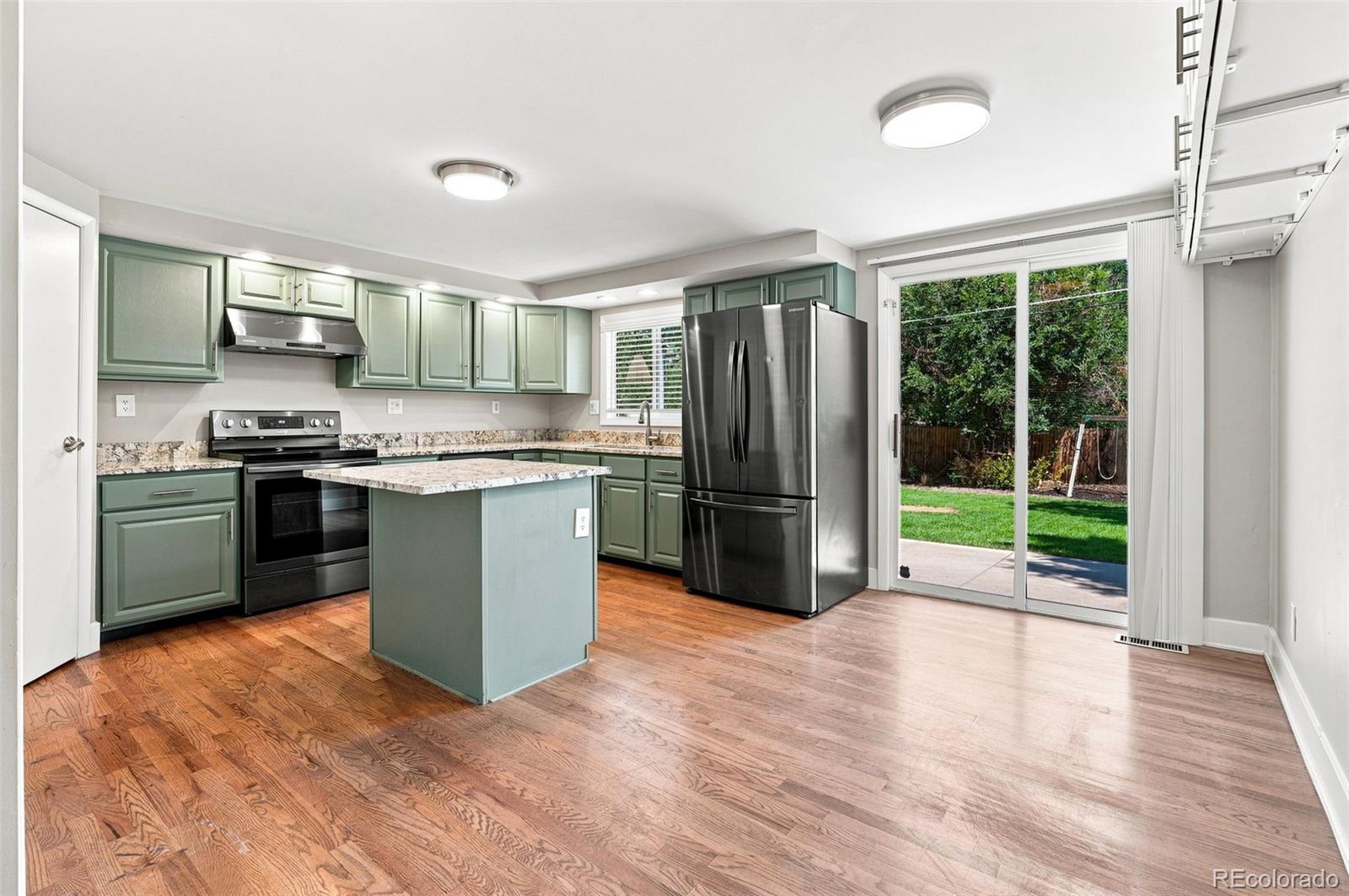 MLS Image #8 for 5675 e minnesota drive,denver, Colorado