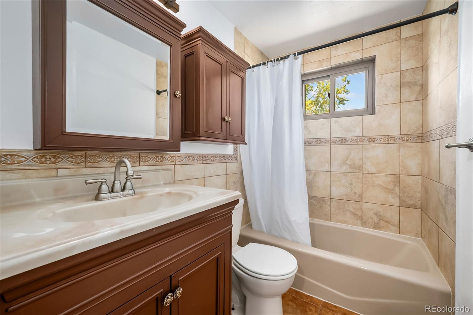 MLS Image #12 for 600 e 78th place,denver, Colorado