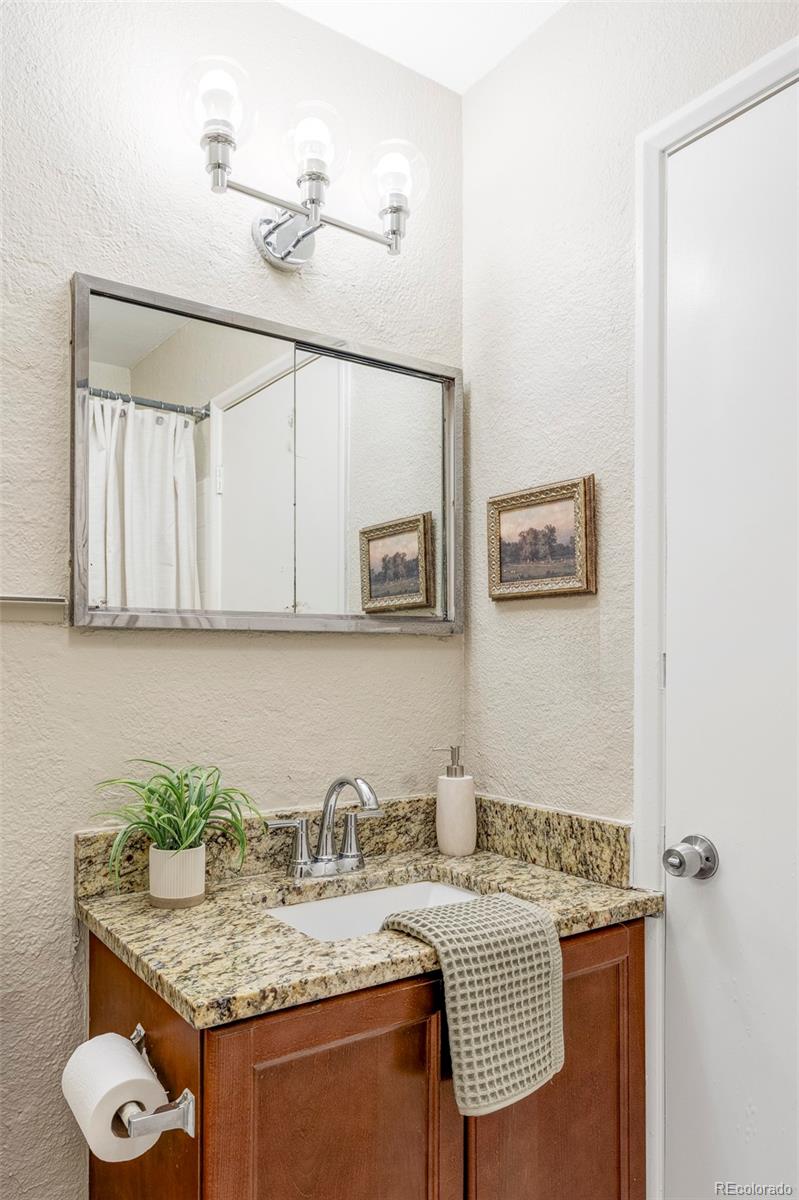 MLS Image #15 for 1709  xenia street,denver, Colorado
