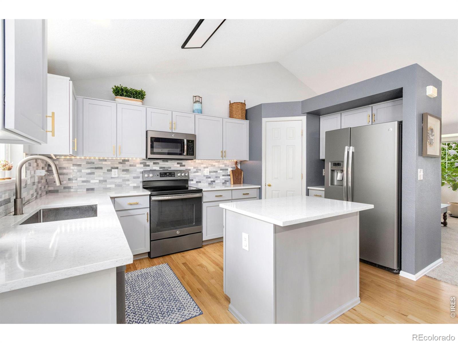 MLS Image #8 for 603  kim drive,fort collins, Colorado