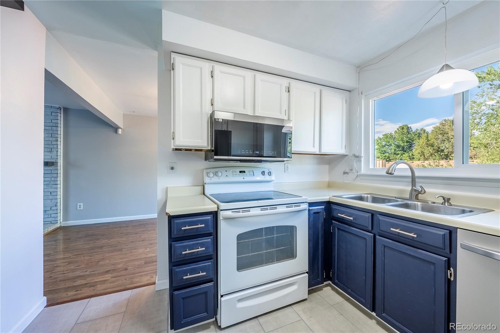 MLS Image #10 for 3954 s bahama street,aurora, Colorado