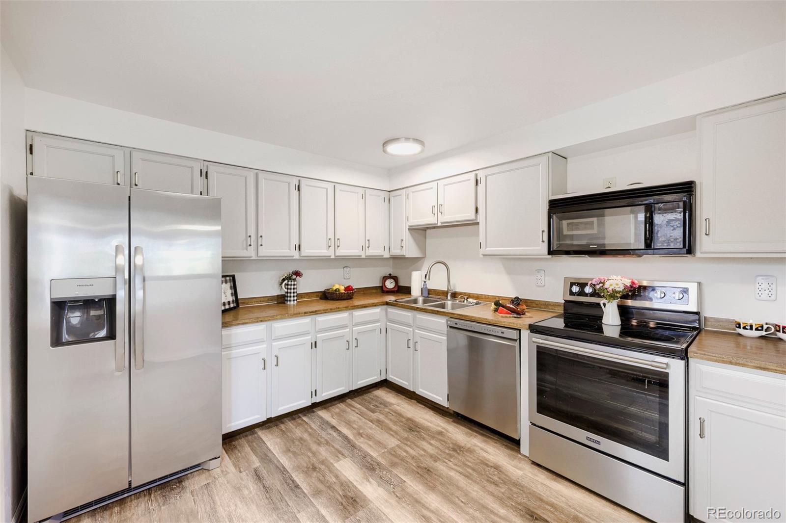 MLS Image #10 for 11221  otis street,broomfield, Colorado