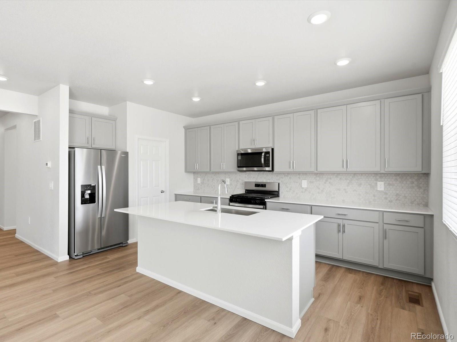 MLS Image #5 for 6862  quail avenue,firestone, Colorado