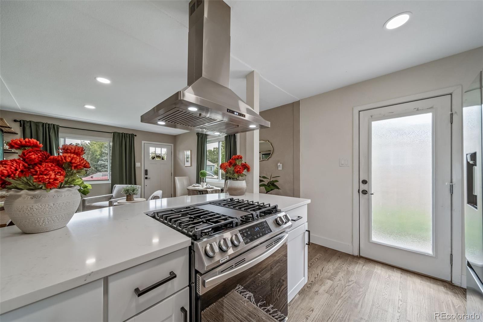 MLS Image #18 for 1201 s julian street,denver, Colorado