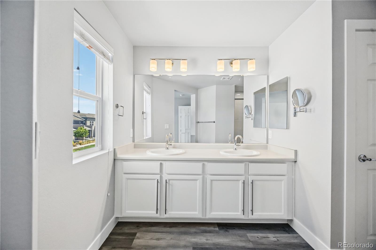 MLS Image #20 for 16073 e warner place ,denver, Colorado