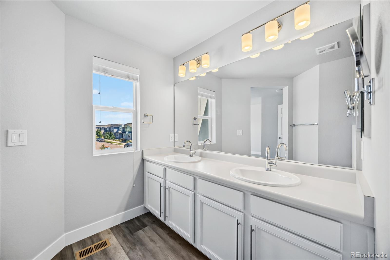 MLS Image #24 for 16073 e warner place ,denver, Colorado