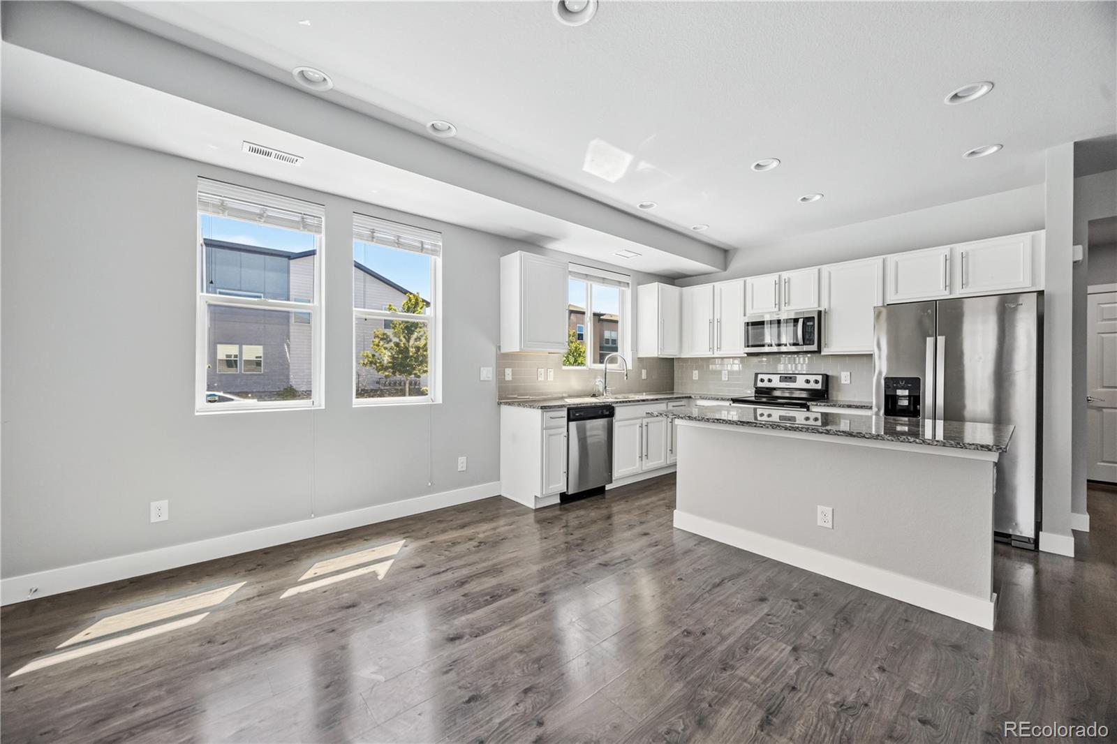 MLS Image #6 for 16073 e warner place ,denver, Colorado