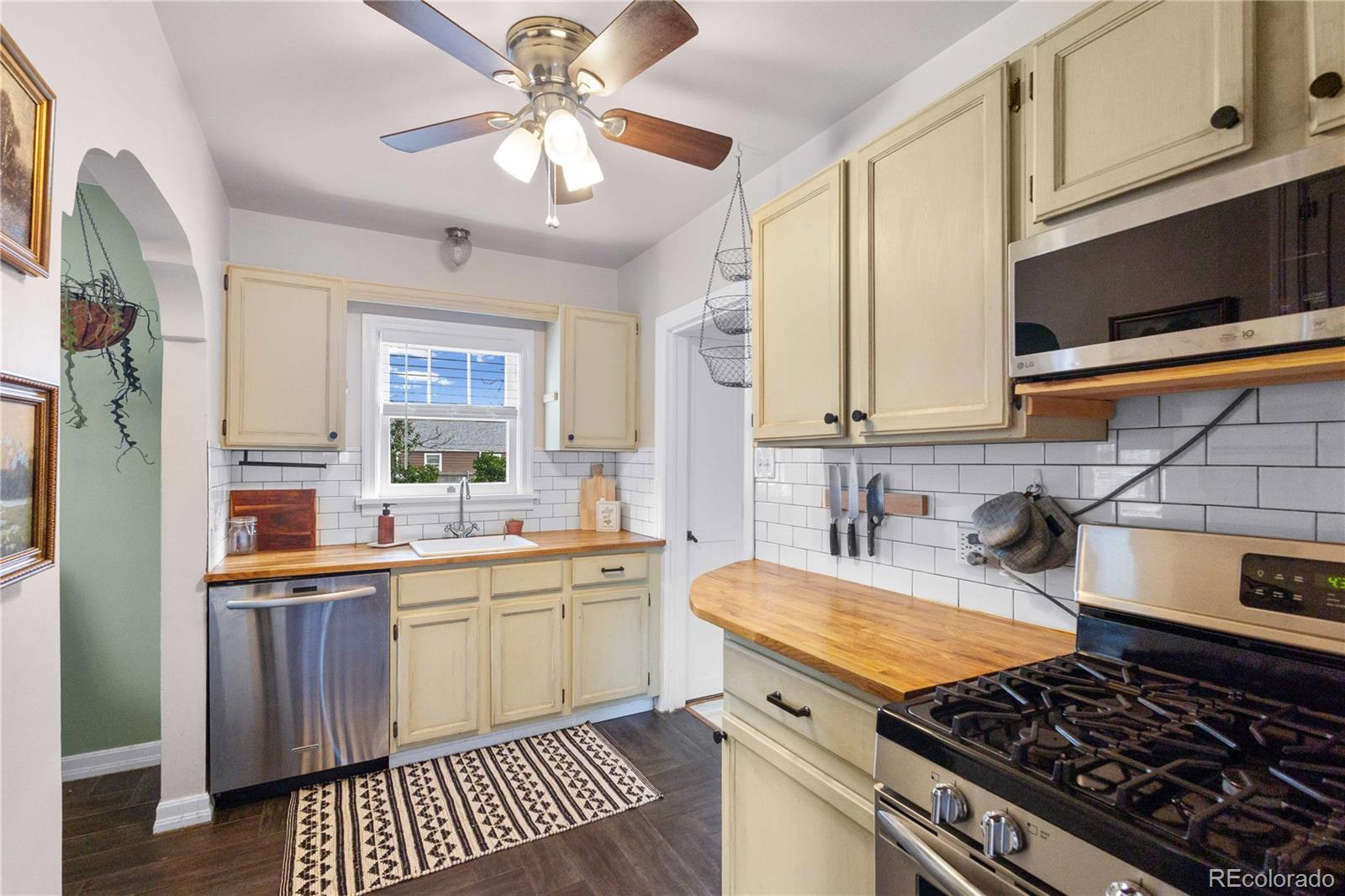 MLS Image #6 for 3875  harlan street,wheat ridge, Colorado