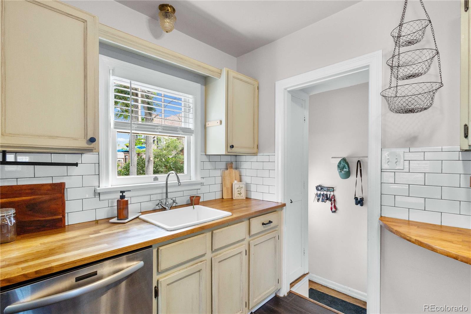 MLS Image #8 for 3875  harlan street,wheat ridge, Colorado