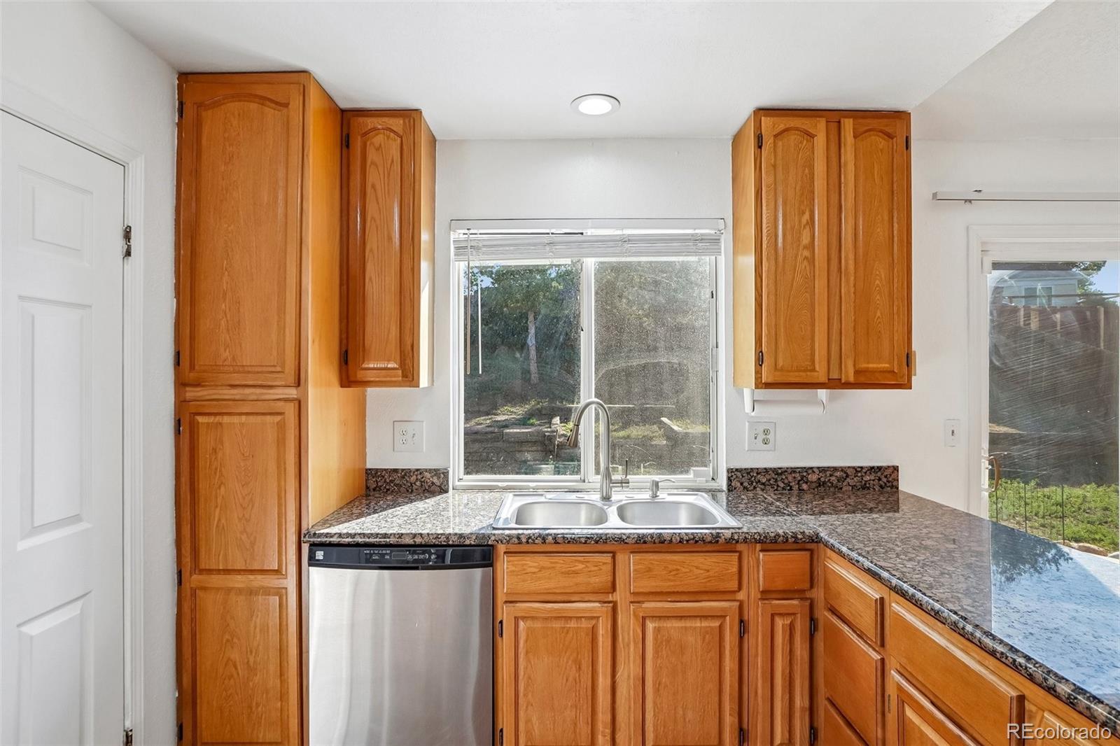 MLS Image #12 for 5873 s nepal street,aurora, Colorado
