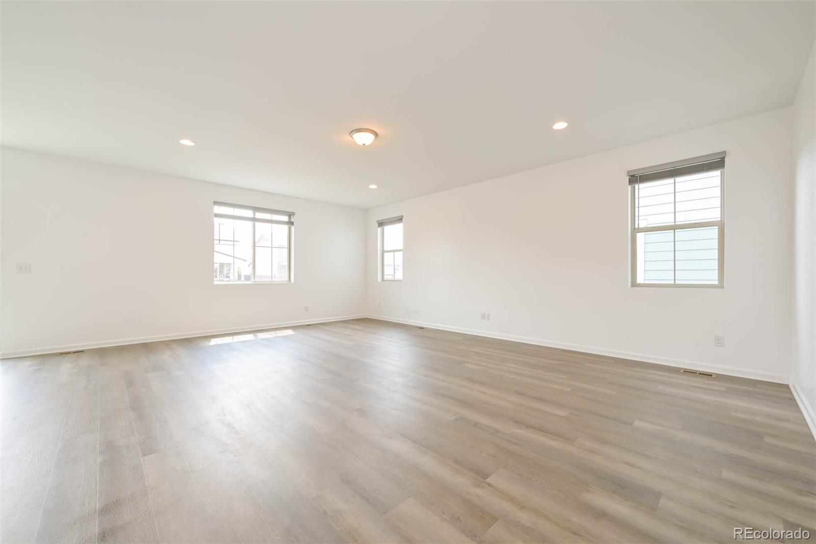 MLS Image #3 for 26770 e cedar avenue,aurora, Colorado
