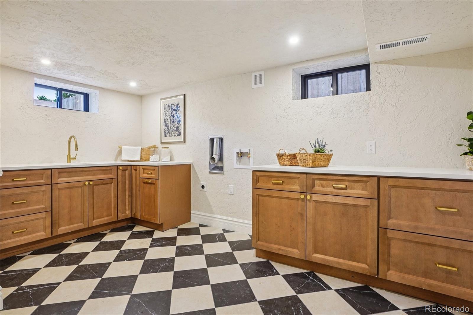 MLS Image #35 for 2856 n glencoe street,denver, Colorado