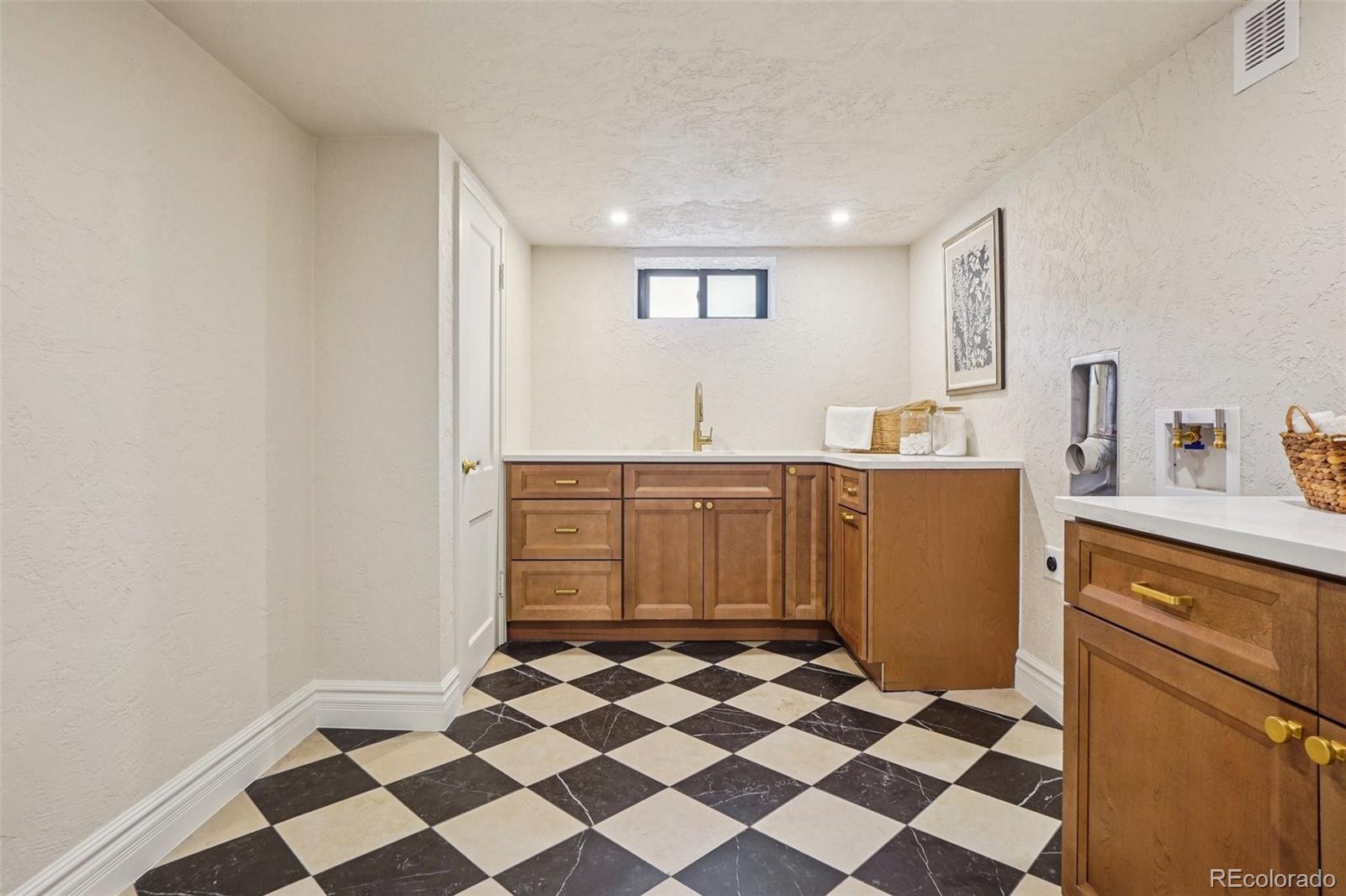 MLS Image #36 for 2856 n glencoe street,denver, Colorado