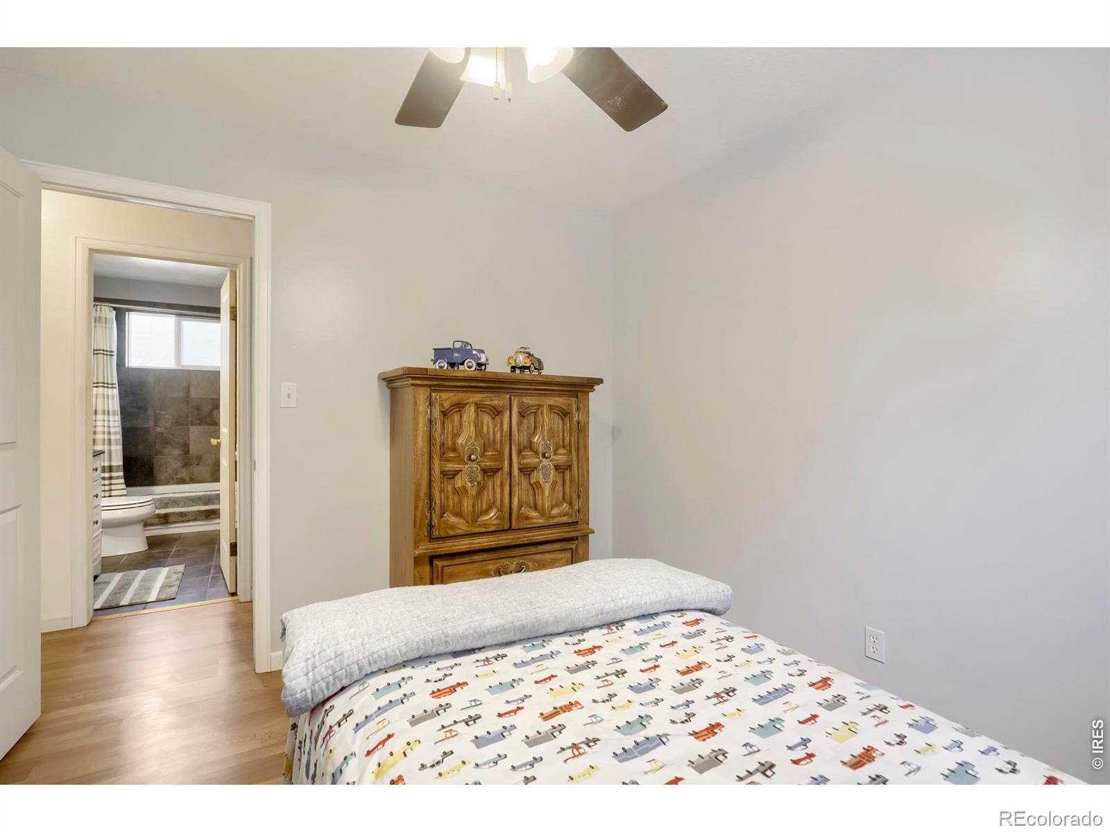MLS Image #16 for 6516  orbit way,fort collins, Colorado