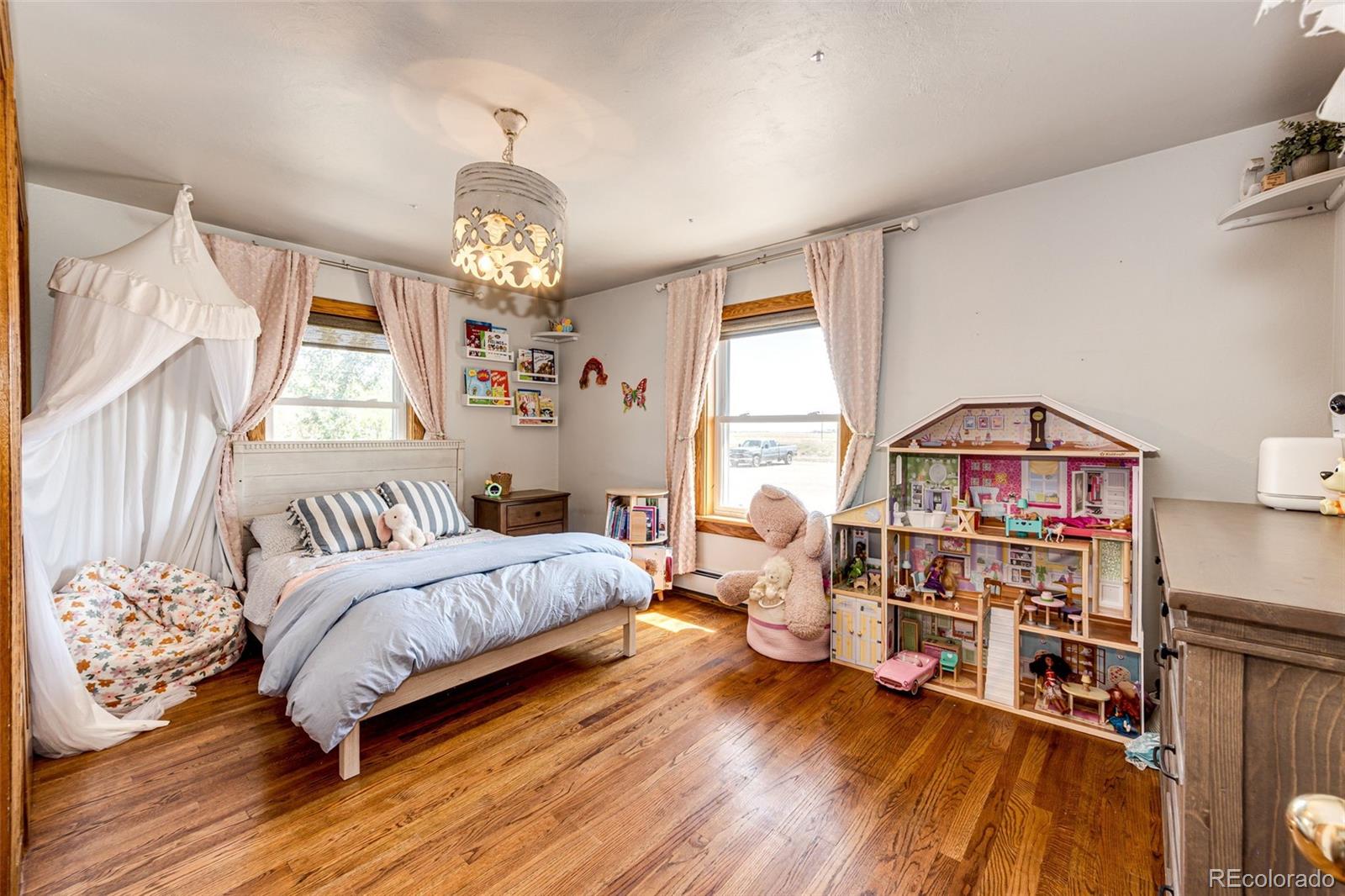 MLS Image #12 for 31312  county road 16 ,keenesburg, Colorado