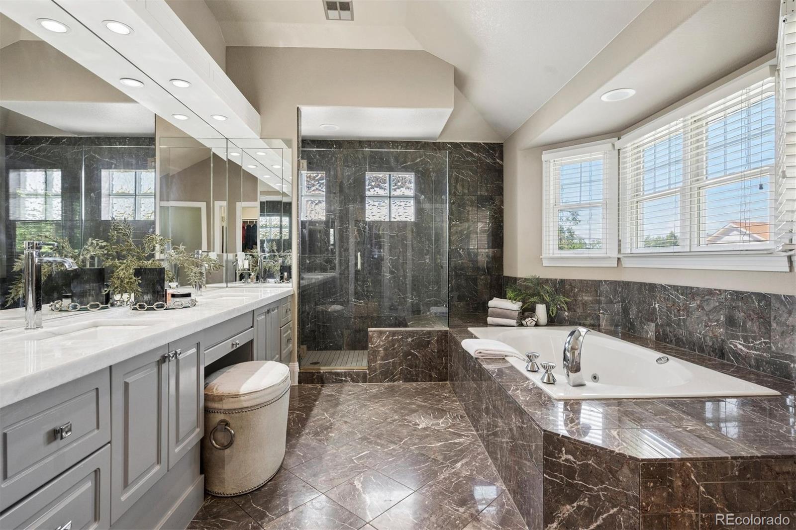 MLS Image #28 for 2960 e 4th avenue,denver, Colorado
