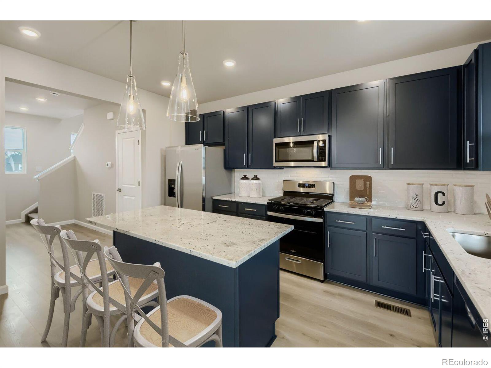MLS Image #6 for 927  nettle lane,fort collins, Colorado
