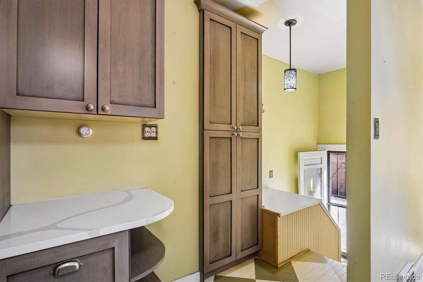 MLS Image #11 for 1122  fillmore street,denver, Colorado