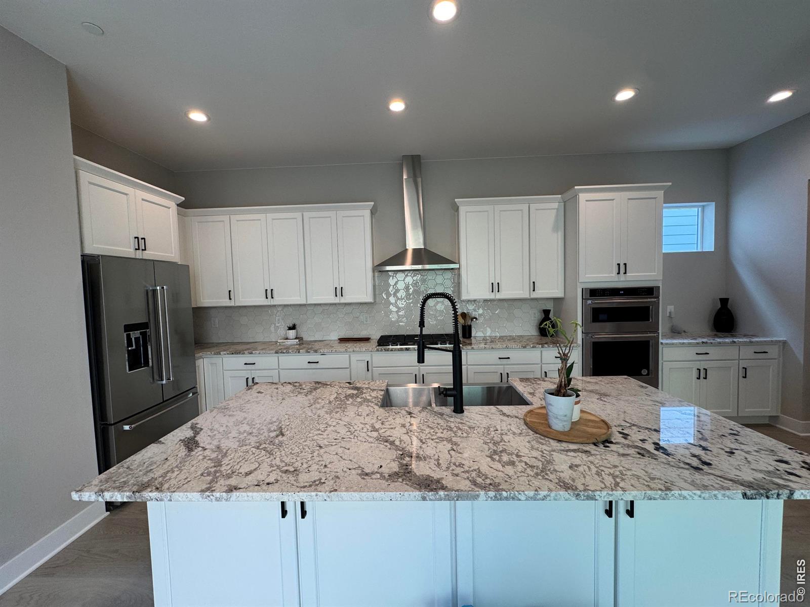 MLS Image #10 for 958  superior drive,superior, Colorado