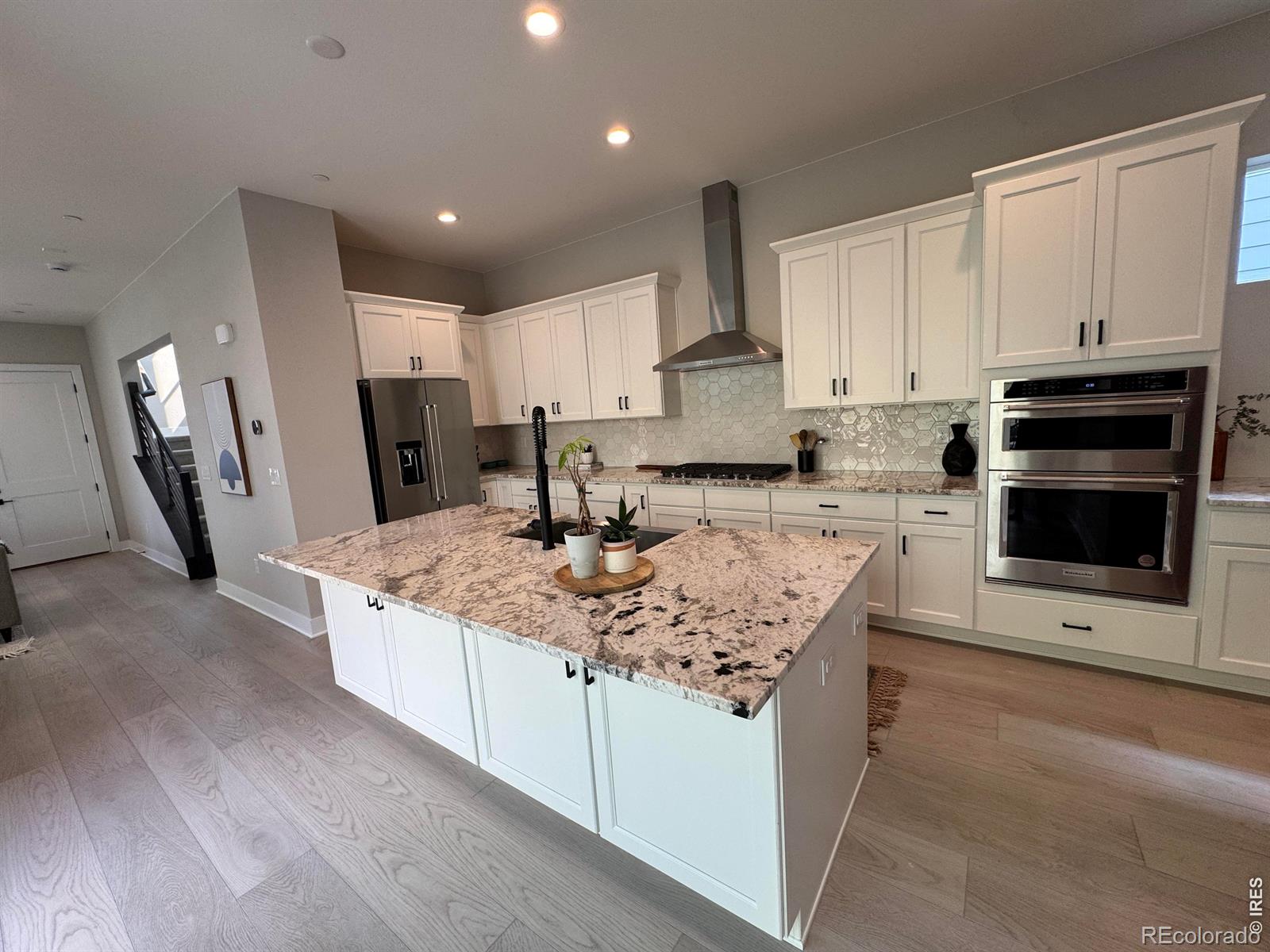 MLS Image #7 for 958  superior drive,superior, Colorado