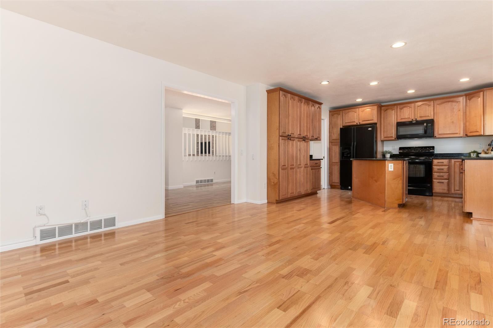 MLS Image #25 for 8145 s syracuse street,centennial, Colorado