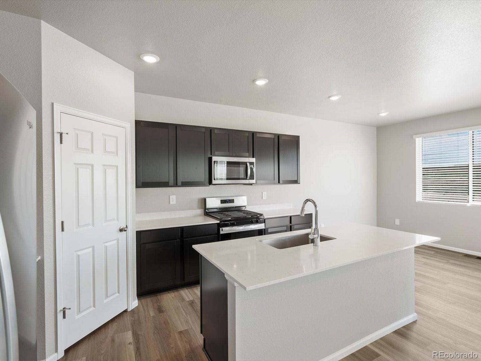 MLS Image #8 for 538  98th avenue,greeley, Colorado