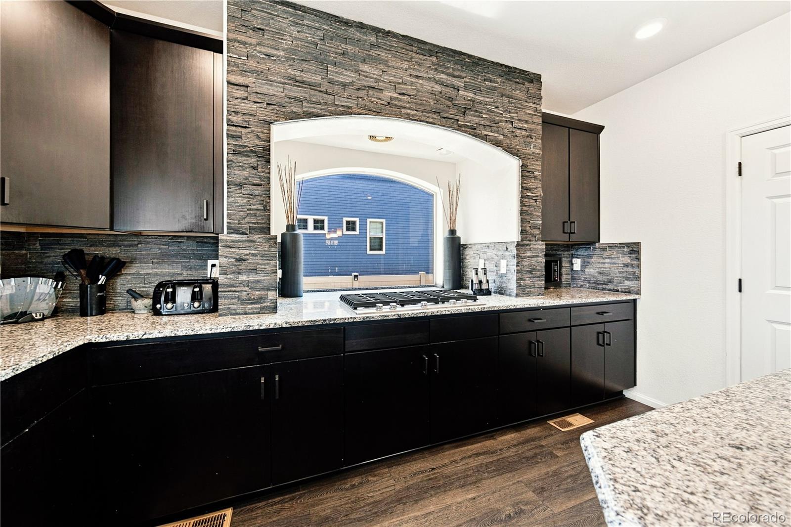 MLS Image #13 for 20871  beekman place,denver, Colorado
