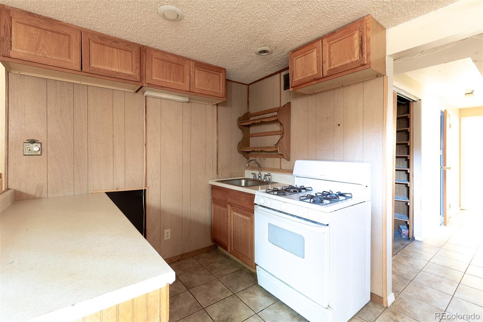 MLS Image #18 for 1443  acacia drive,colorado springs, Colorado