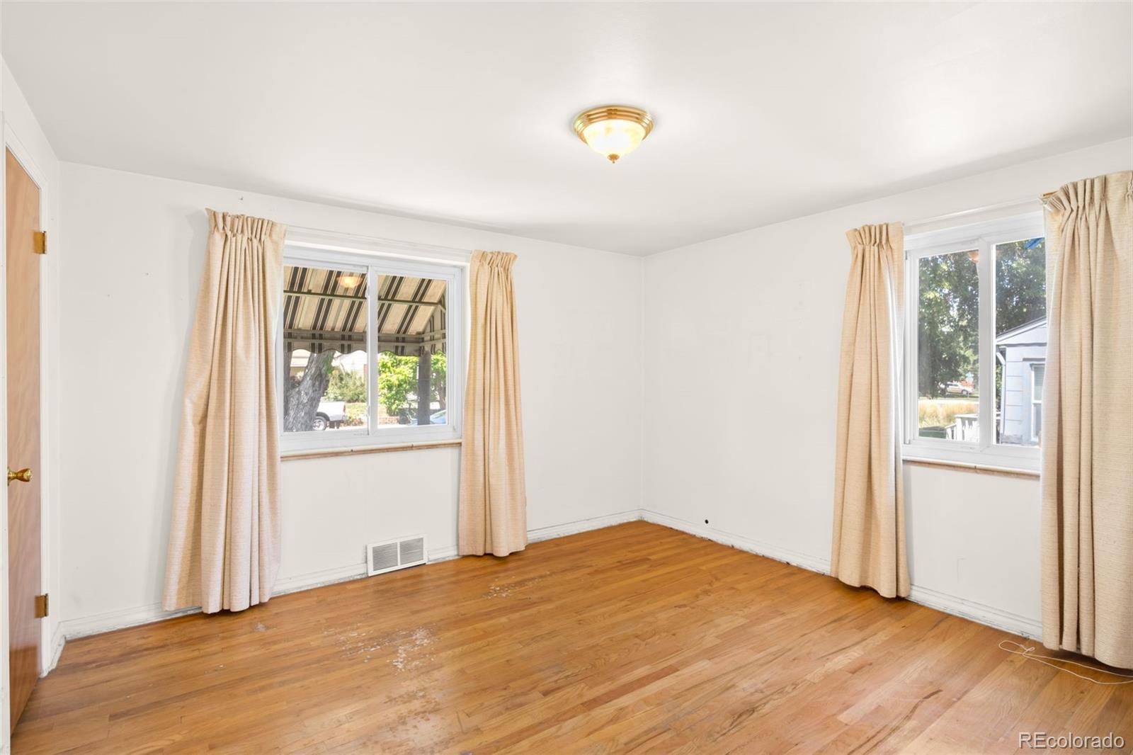 MLS Image #12 for 4628  wyandot street,denver, Colorado
