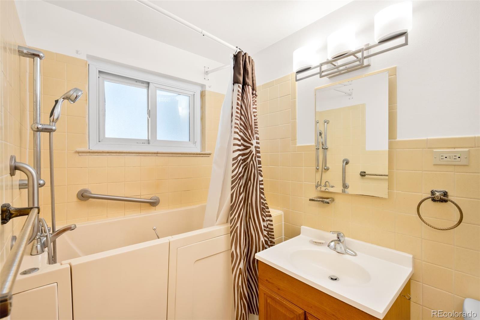 MLS Image #16 for 4628  wyandot street,denver, Colorado