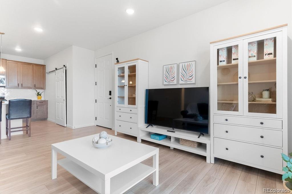 MLS Image #3 for 6153 n ceylon street,denver, Colorado